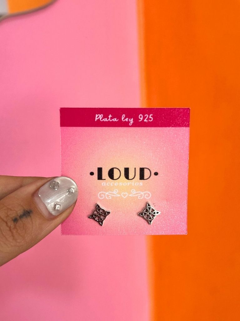 Aros amuleto nudo de bruja