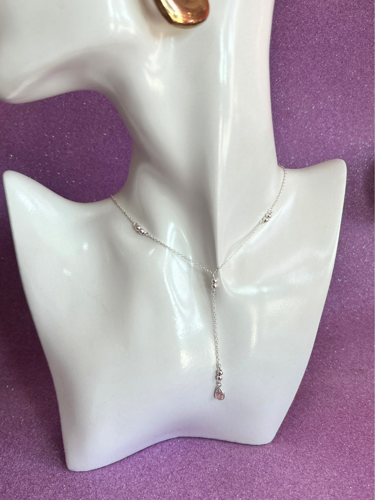 Collar cascada circón tornasol