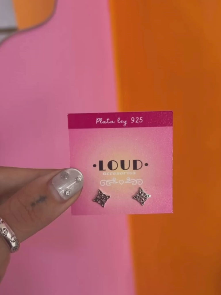 Aros amuleto nudo de bruja